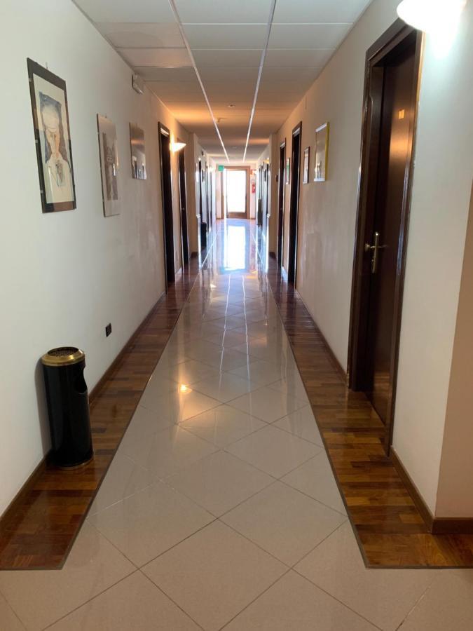 Hotel Tetto Delle Marche - Ristorante Dei Conti Cingoli Zewnętrze zdjęcie