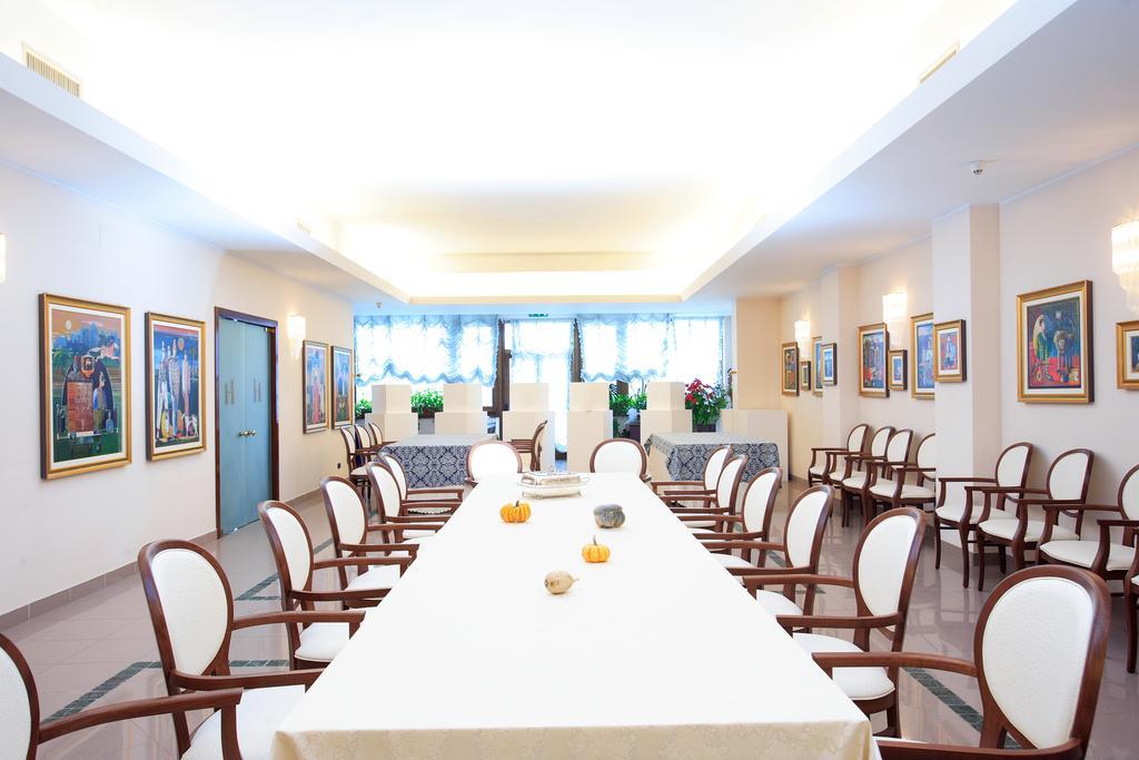 Hotel Tetto Delle Marche - Ristorante Dei Conti Cingoli Zewnętrze zdjęcie